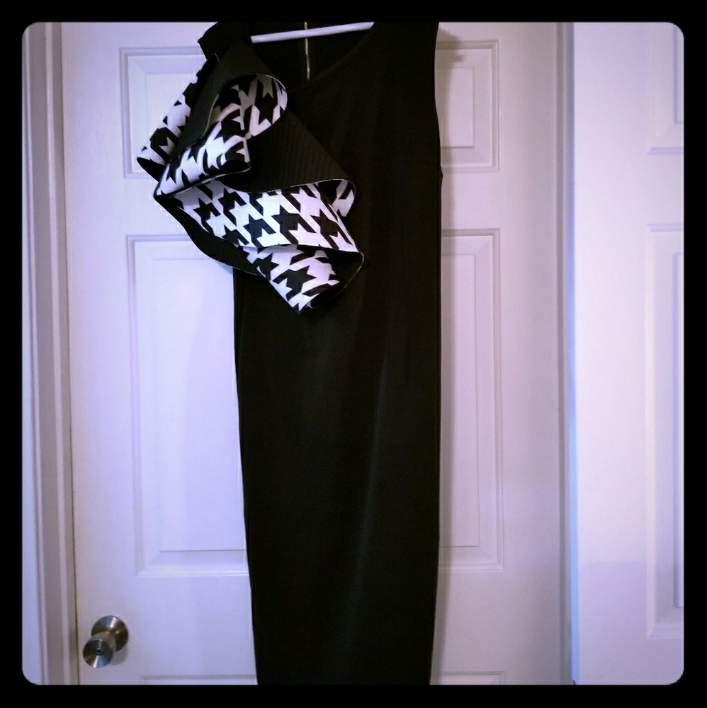 Black and.white dress
